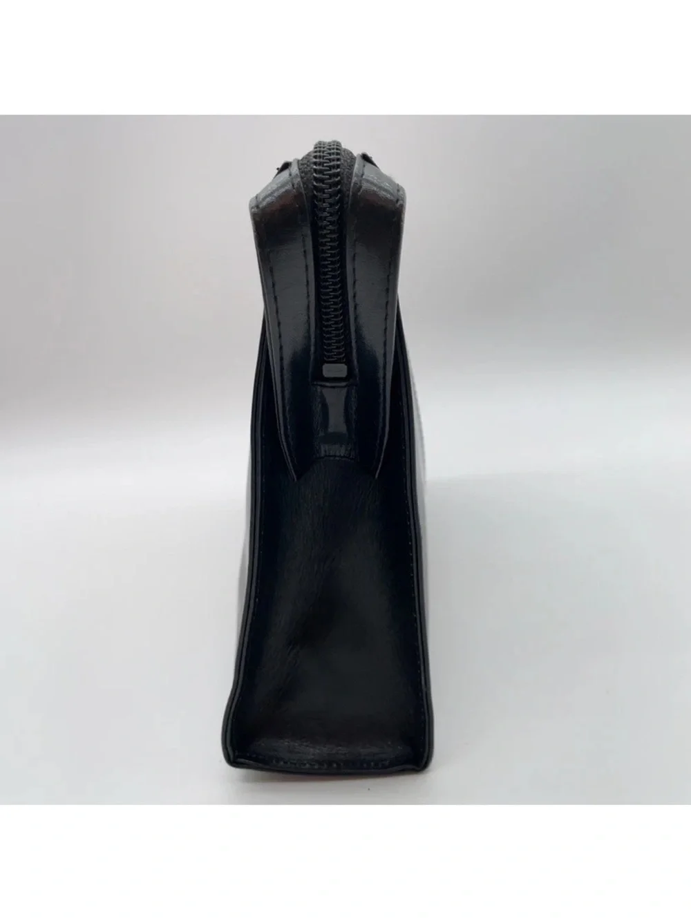 (35) GUCCI 70s Black Clutch